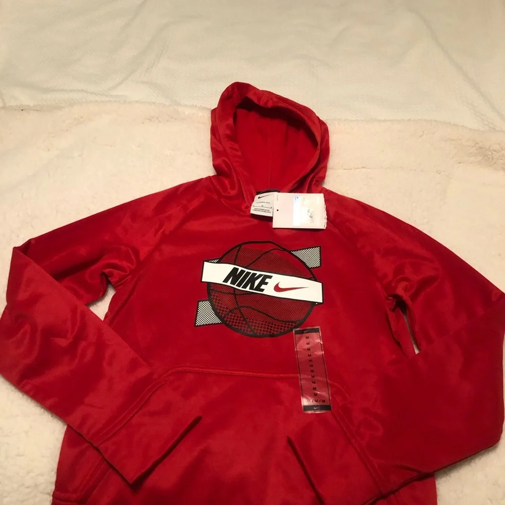 NWT NIKE THERMA-FIT HOODIE